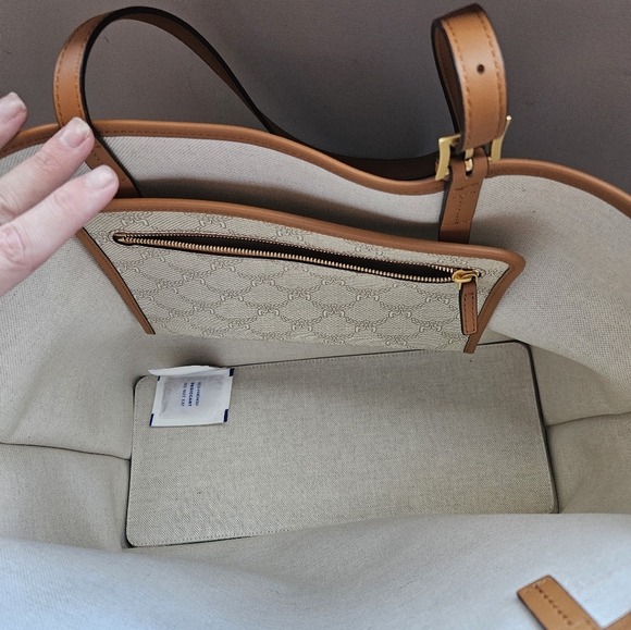 LAST DAY TO ENTER TO WIN A MCM TOTE NWT (Entry listing) - Picture 9 of 9